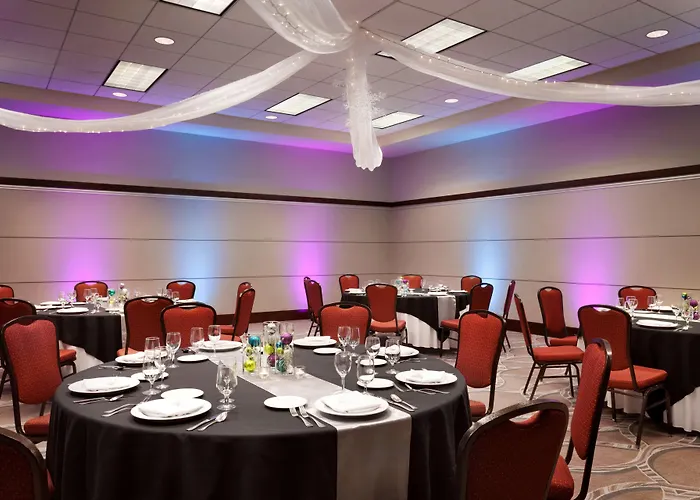 Embassy Airport Convention Hotel